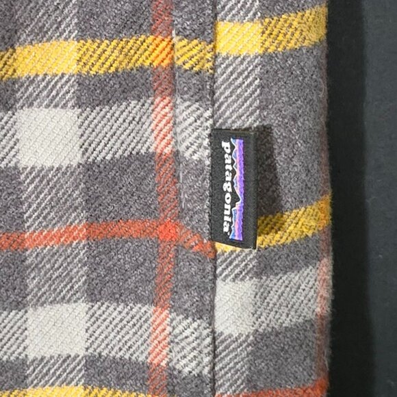 Patagonia #53947 Men's LS Fjord Flannel BF Shirt - Gray Yellow Orange - Sz M* - Picture 3 of 5